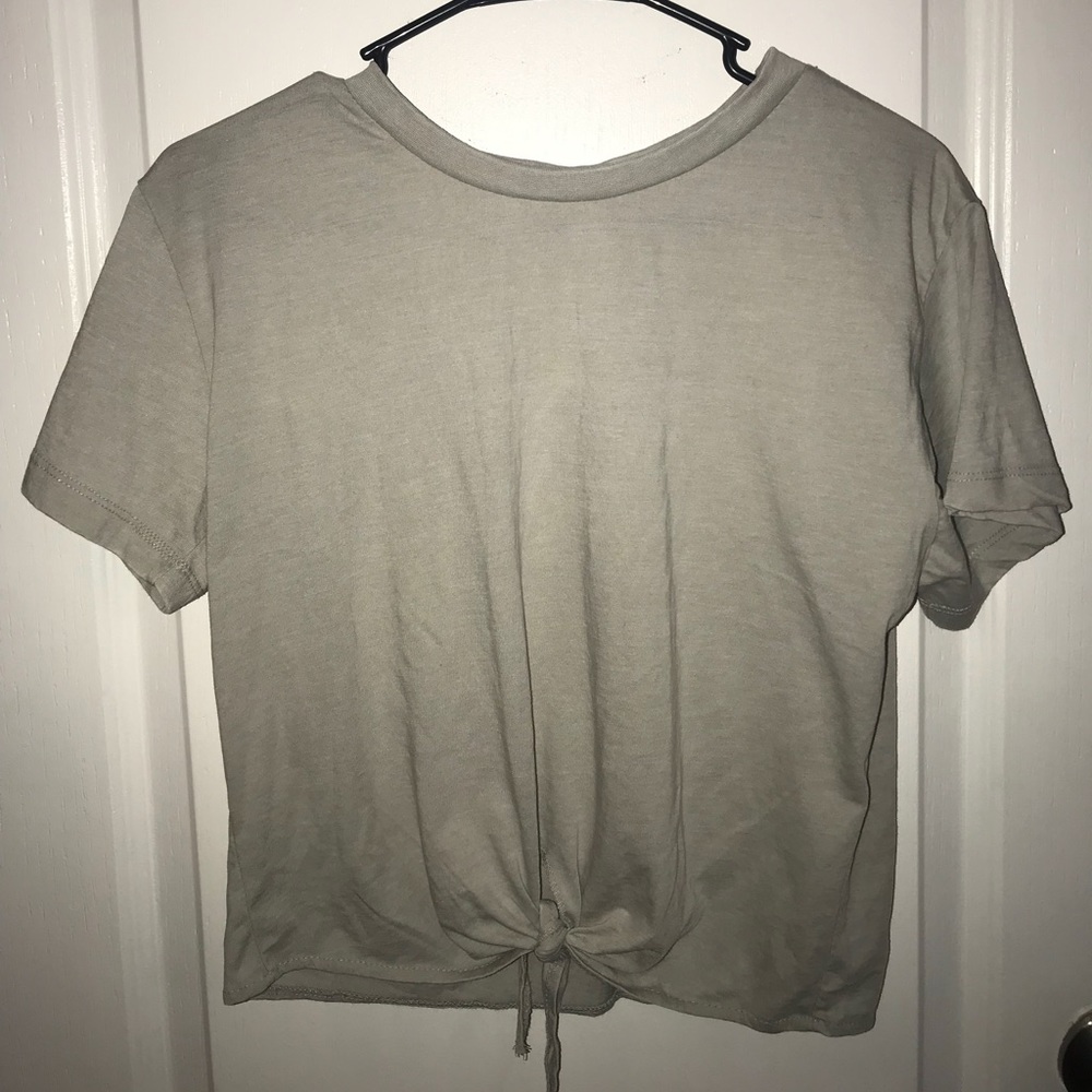 Exist Vintage Cropped Knotted Tee